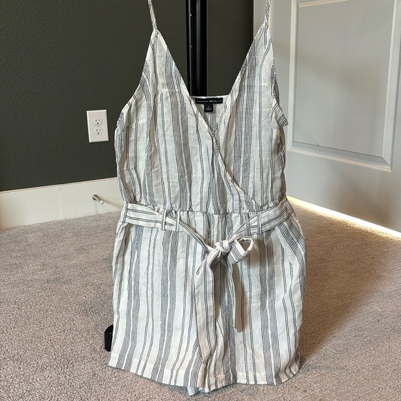 Dolce Vita Striped Romper - Picture 1 of 3
